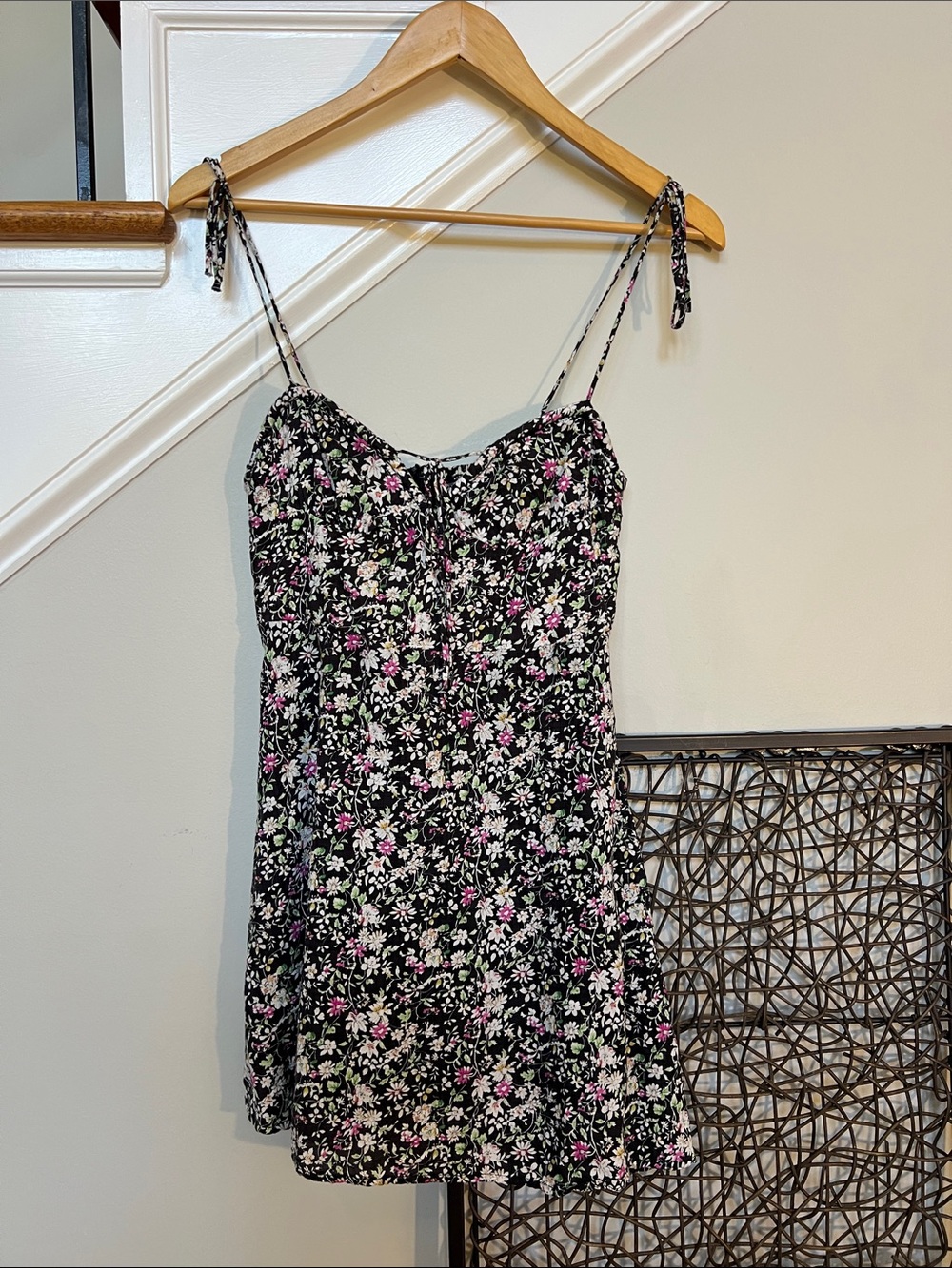 O. Vianca Y2K style ditsy floral black sleeveless mini dress Rachel Green M